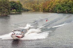 Wakesetter 25 LSV