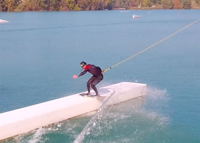 wakeparadise autumn flight