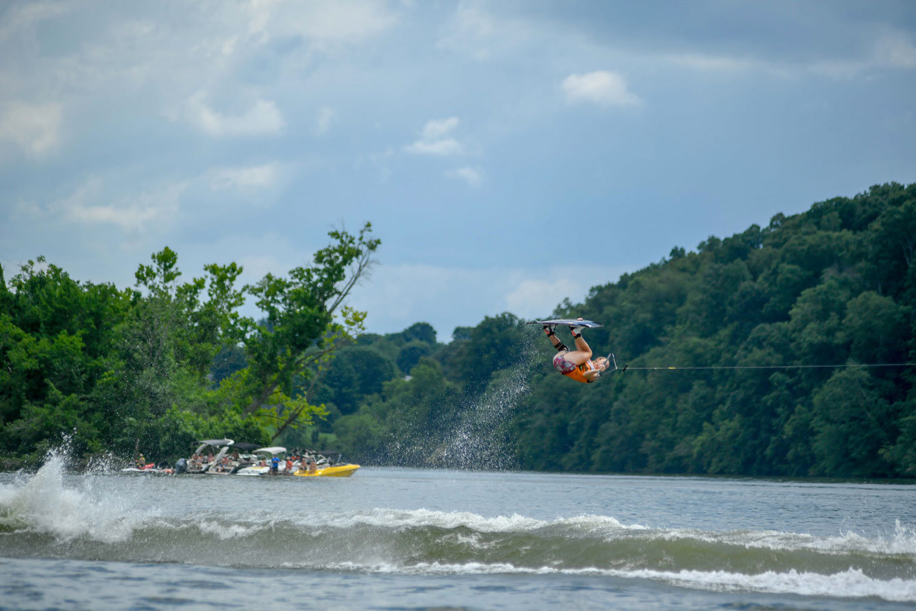 MALIBU-FACTORY-SMOKY-MOUNTAIN-PRO-2018