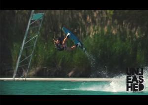 sexy-girls-wakeboarding